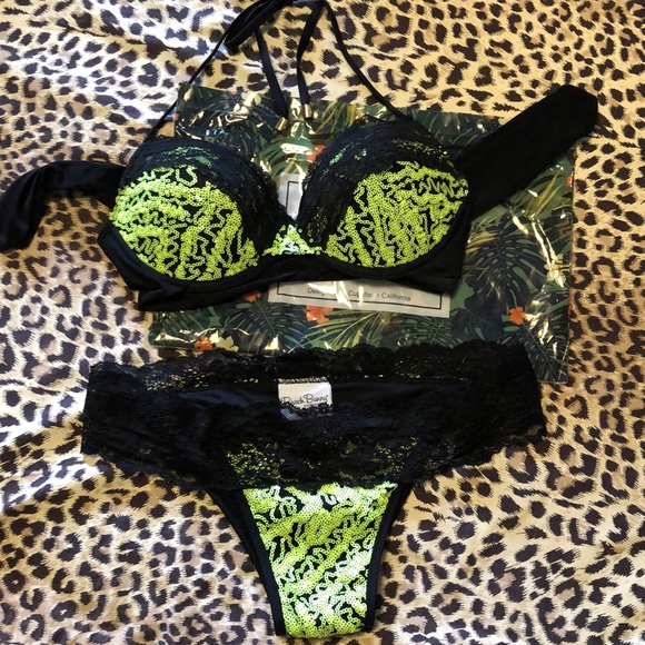 Beach Bunny Other - Beach bunny neon green/yellow push up lace bikini
